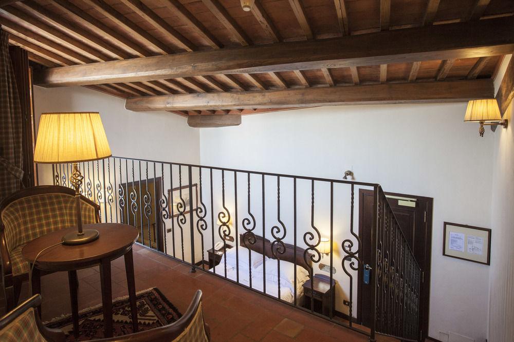Unahotels Palazzo Mannaioni Toscana 蒙塔约内 外观 照片