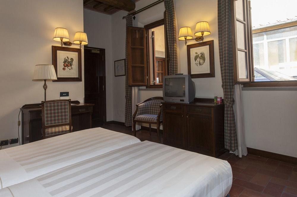 Unahotels Palazzo Mannaioni Toscana 蒙塔约内 外观 照片