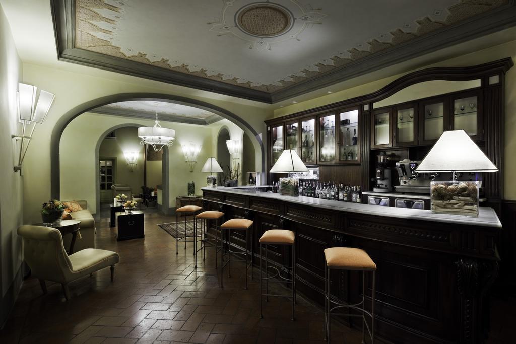 Unahotels Palazzo Mannaioni Toscana 蒙塔约内 外观 照片