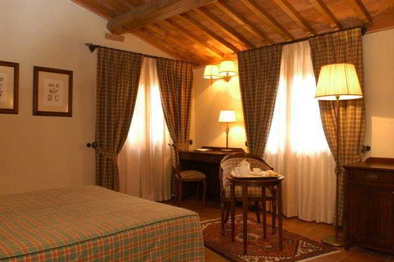 Unahotels Palazzo Mannaioni Toscana 蒙塔约内 外观 照片