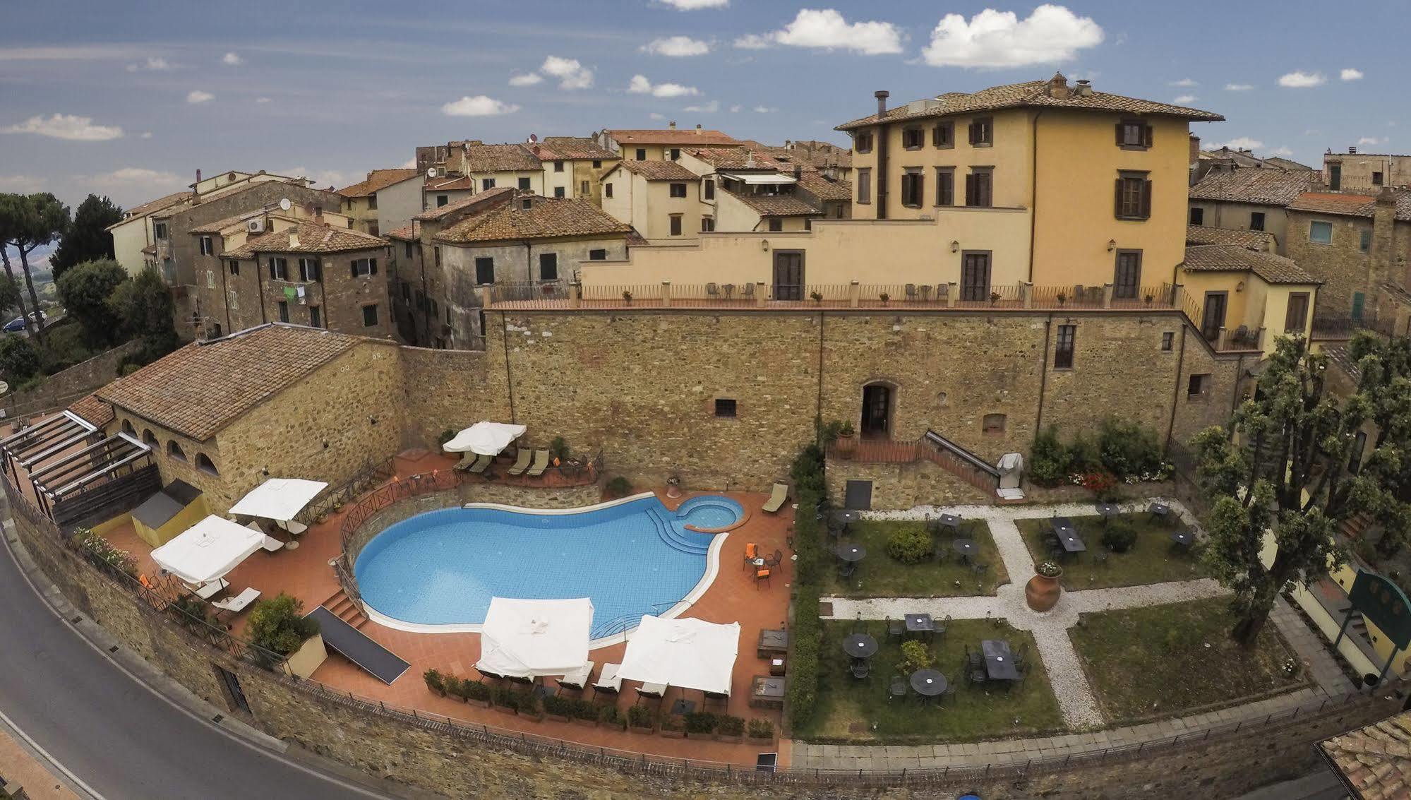 Unahotels Palazzo Mannaioni Toscana 蒙塔约内 外观 照片
