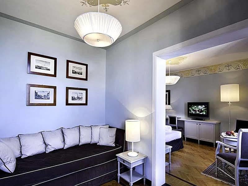 Unahotels Palazzo Mannaioni Toscana 蒙塔约内 外观 照片