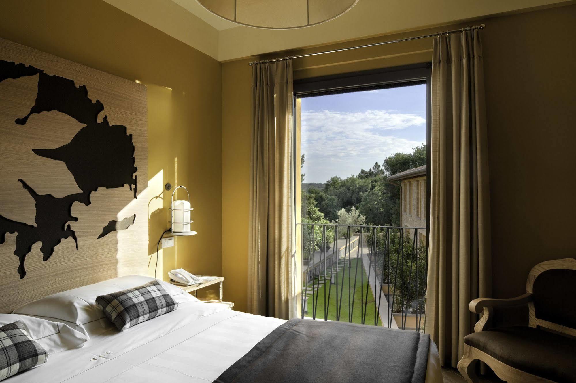 Unahotels Palazzo Mannaioni Toscana 蒙塔约内 外观 照片