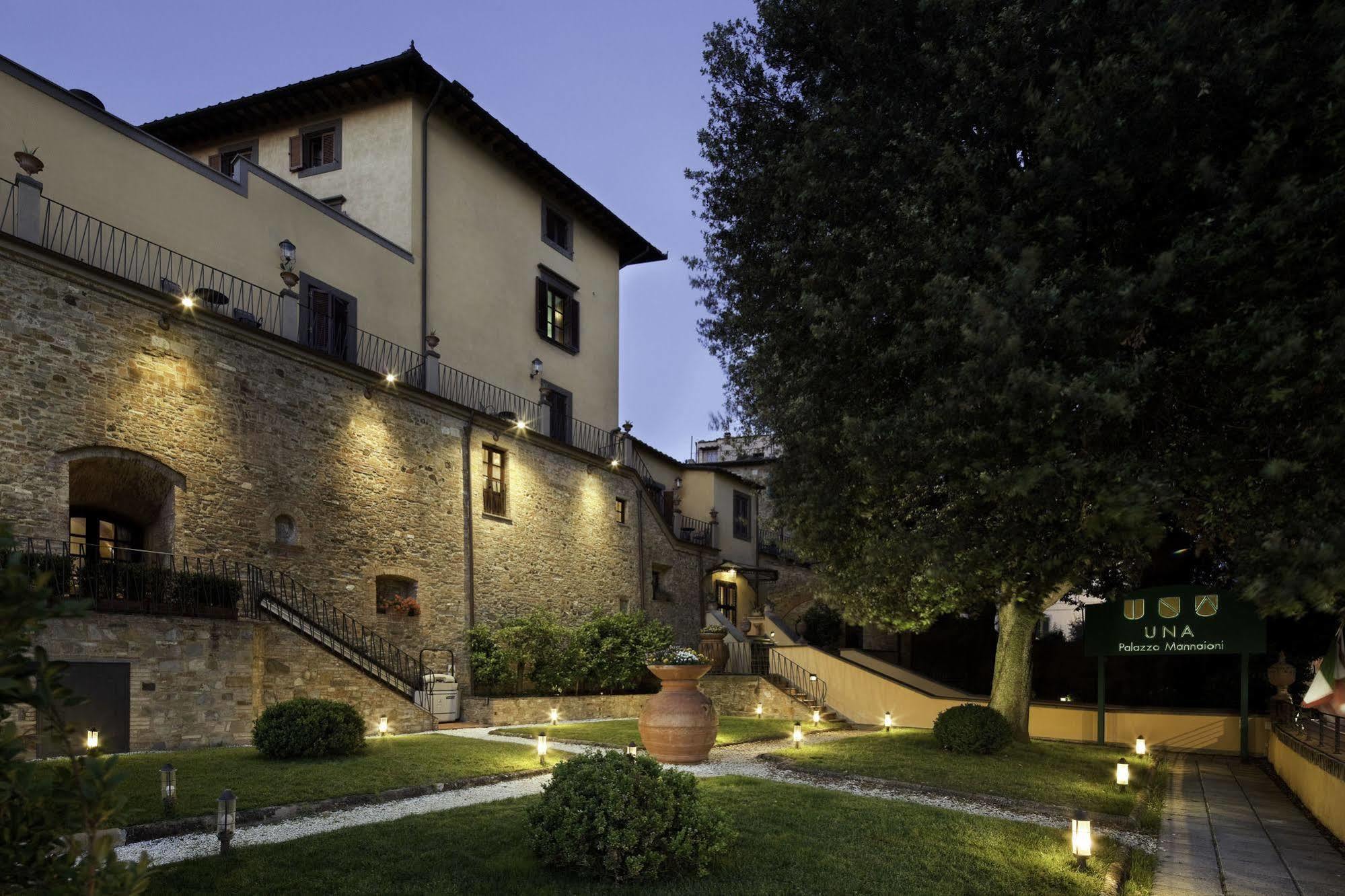 Unahotels Palazzo Mannaioni Toscana 蒙塔约内 外观 照片
