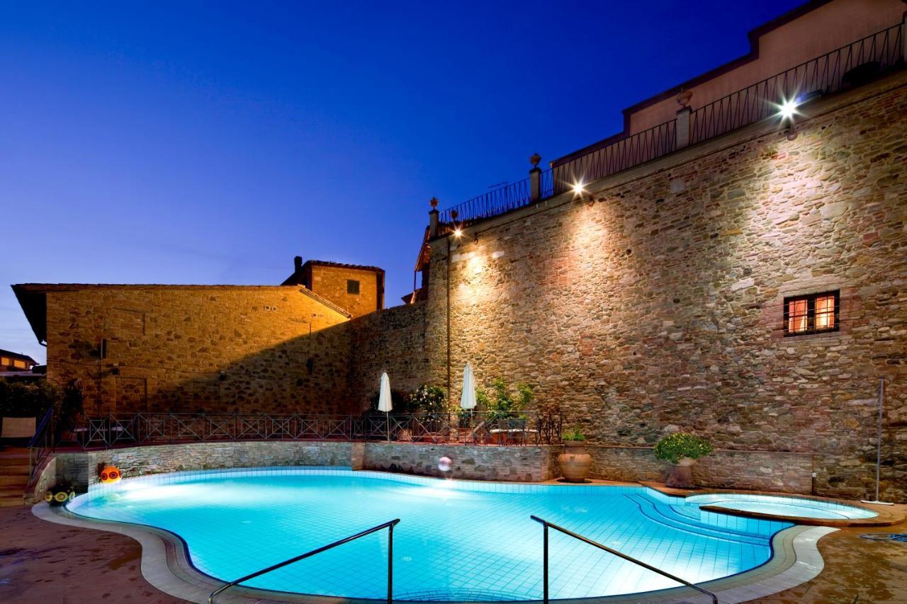 Unahotels Palazzo Mannaioni Toscana 蒙塔约内 外观 照片